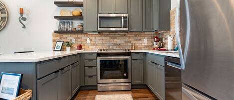 Microwave, oven, stovetop, dishwasher