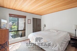4 quartos, Wi-Fi de cortesia, roupa de cama