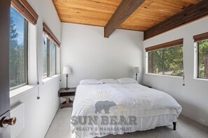 4 bedrooms, free WiFi, bed sheets