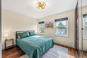 3 chambres, fer et planche à repasser, Wi-Fi gratuit, draps fournis