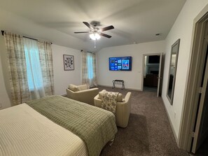 4 Schlafzimmer, Bügeleisen/Bügelbrett, Reisekinderbett, kostenloses WLAN