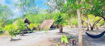 Peaceful 1-bedroom campground in Preah Sihanouk