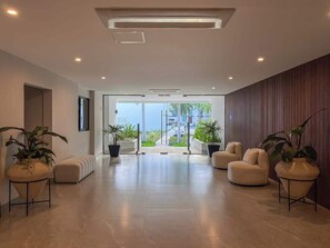 Interior - Exclusive in Puerto Cancun with Rooftop and Pool (Cancún)