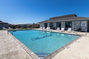 Beheizter Pool