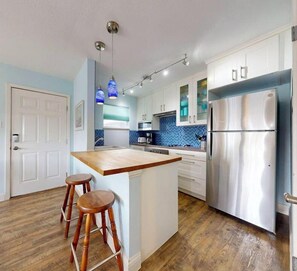 Fridge, microwave, oven, stovetop