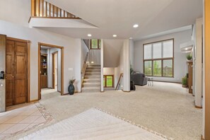 Interior - Black Hills Executive Estate (Rapid City)