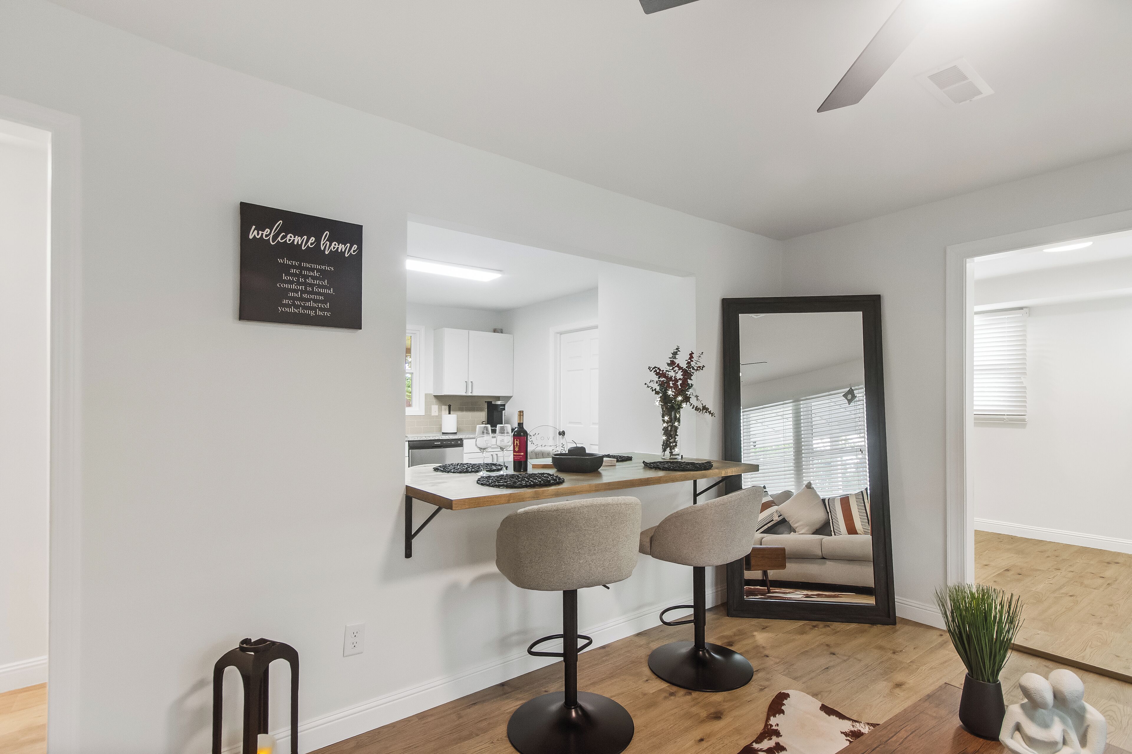 المنشأة من الداخل