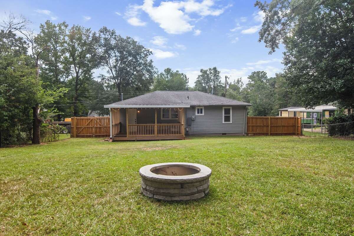 Photo 15 of Dreamy 2BR retreat in Greer—charming, cozy, romantic, & pet-friendly!