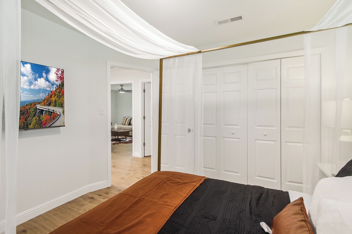 Photo 8 of Dreamy 2BR retreat in Greer—charming, cozy, romantic, & pet-friendly!