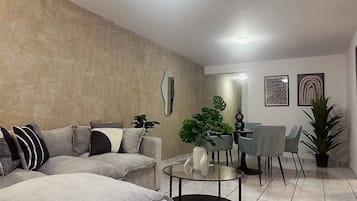 Casa, 3 quartos | Área de estar