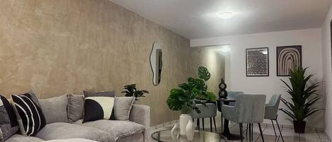 Casa, 3 habitaciones | Área de sala de estar
