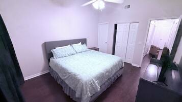 2 bedrooms, iron/ironing board, free WiFi, bed sheets