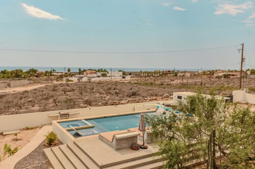 Trendy studio with incredible ocean views, Las Tunas