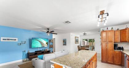 Cozy Coastal Holiday Hideaway