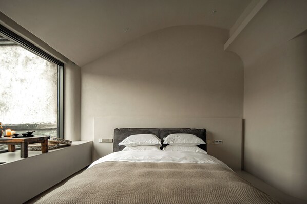 Superior Double Room | Desk, laptop workspace, free WiFi