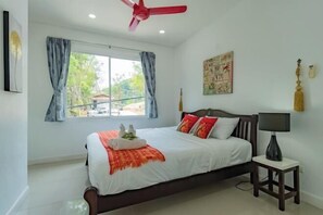 Cots/infant beds - Spacious 8Br Private Pool Villa in Chalong (Phuket)