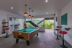 Games room - Spacious 8Br Private Pool Villa in Chalong (Phuket)