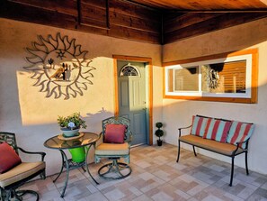 Terrace/patio - Charming 2-bedroom farmhouse between Albuquerque and Santa Fe. (Bernalillo)