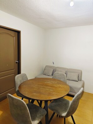 Dining - 7F Cozy 2BR Condo - Central Location (Cagayan De Oro City)