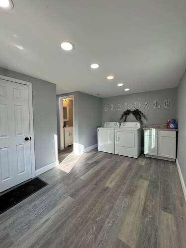 4 bedrooms Sleeps 14