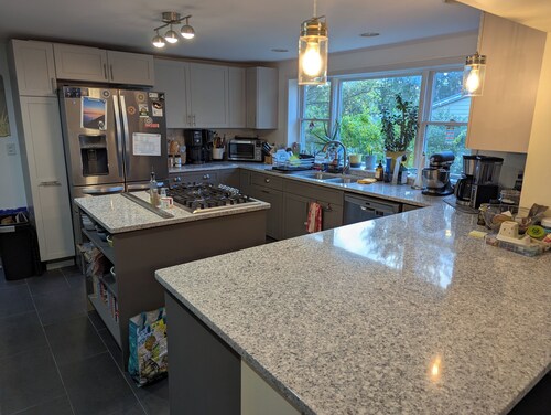 4-bedroom house in Ithaca, 5 min from Cornell Graduation