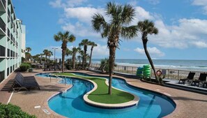 Piscine couverte, piscine extérieure