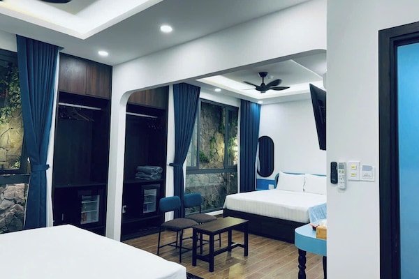 Family Quadruple Room | Desk, free WiFi