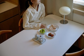 Signature Room | 책상, 노트북 작업 공간, 무료 WiFi