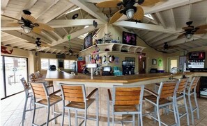 Bar (in der Unterkunft)