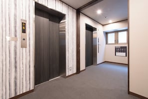 Elevator