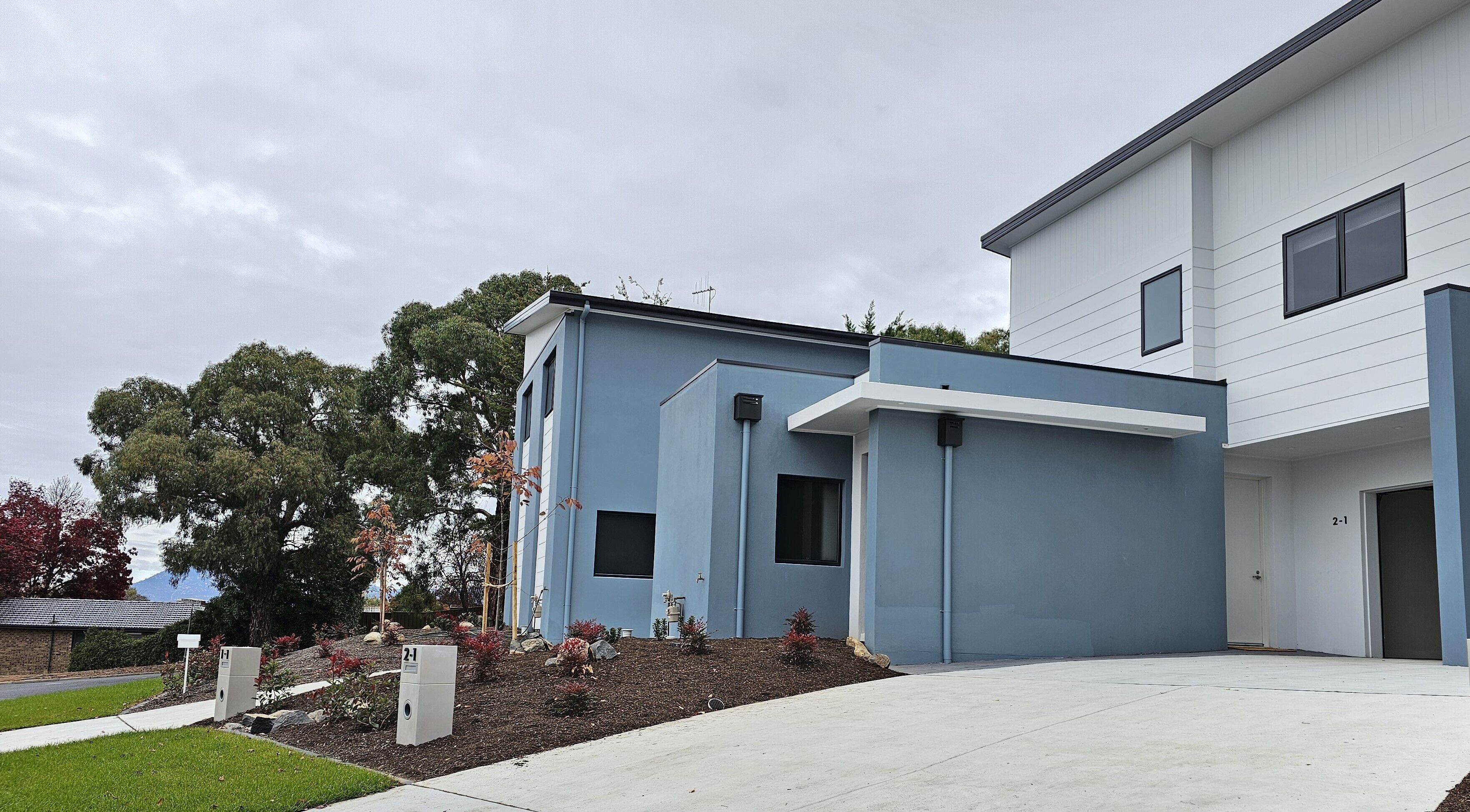 المنشأة من الخارج