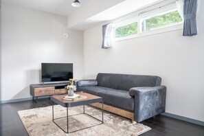 Living area - STARLIGHT (Sapporo)