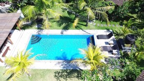 3 outdoor pools