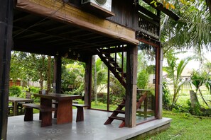 Nhà trên cây Tiêu chuẩn, ban công, quang cảnh hồ bơi | Truy cập Internet không dây miễn phí, bộ trải giường 