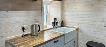 Cozy Seaside Retreat in Peterhead