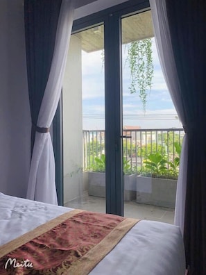 Free WiFi - The Shine Hotel & Apartment (Ngu Hanh Son)