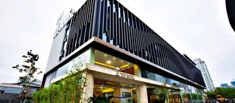S79 Top Hotel