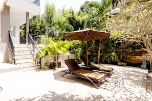 Sun deck