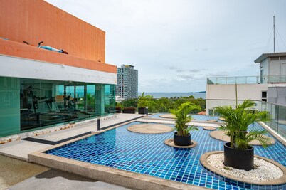 C-View Boutique