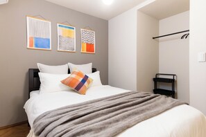 5 chambres, fer et planche à repasser, Wi-Fi gratuit, draps fournis