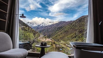 Design Double Room, Mountain View | Mountain view