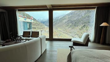Superior Suite, Mountain View | Premium bedding, down comforters, individually decorated