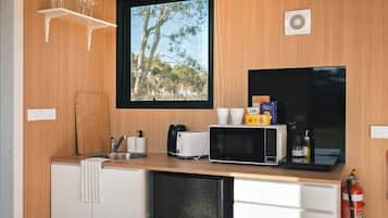 Fridge, microwave, stovetop, toaster