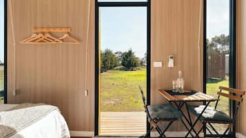 2 bedrooms, bed sheets