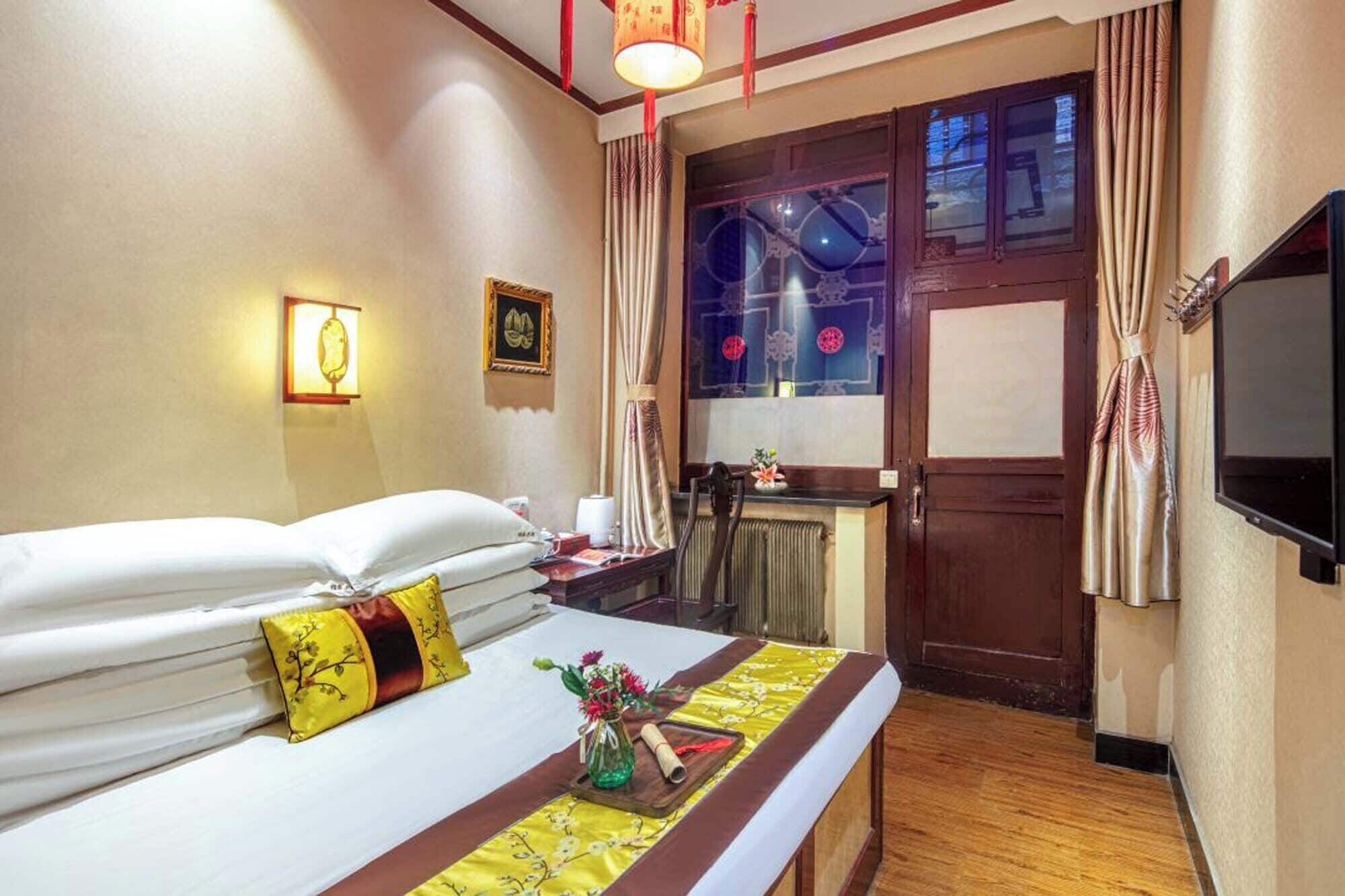 Habitación superior, vistas al patio | Escritorio y wifi gratis