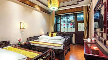 Superior Twin Room, Courtyard View | View from room