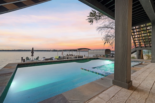 Outdoor pool, a heated pool