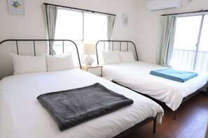 3 bedrooms, free WiFi, bed sheets