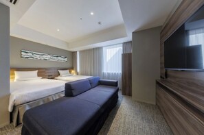 1 bedroom, desk, iron/ironing board, free WiFi - Nonsmoking Premier Twin Room Breakfast included  / Koto-ku Tokyo (Koto-ku)