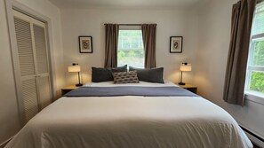 3 sovrum, skrivbord, gratis wi-fi och sängkläder